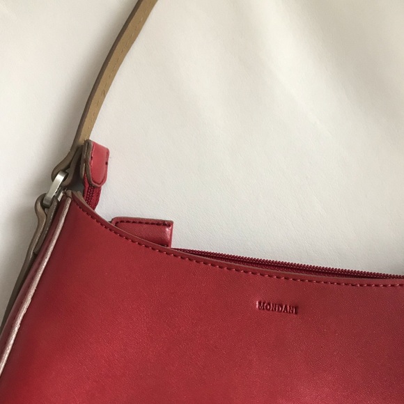 ✨SOLD✨ Vintage | Wine Burgundy Mini Shoulder Bag - Picture 4 of 7